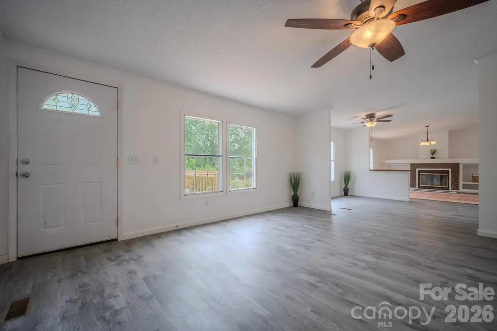 2932 23rd Avenue NE Hickory NC 28601