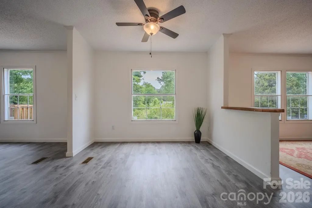 2932 23rd Avenue NE Hickory NC 28601