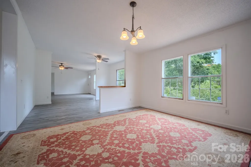 2932 23rd Avenue NE Hickory NC 28601