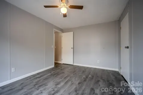 2932 23rd Avenue NE Hickory NC 28601