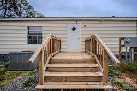 2932 23rd Avenue NE Hickory NC 28601
