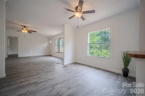 2932 23rd Avenue NE Hickory NC 28601