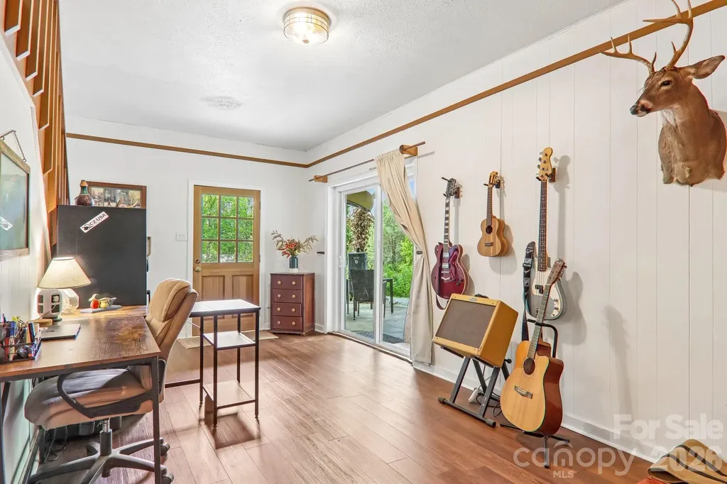 34 Lindsey Hill Lane Zirconia NC 28790