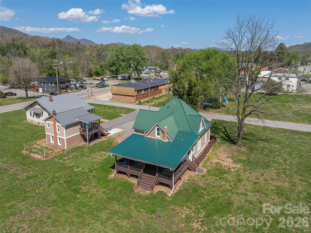 274 Charles Street Clyde NC 28721