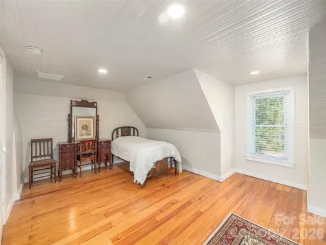 274 Charles Street Clyde NC 28721