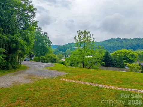 79 Harris Circle Sylva NC 28779