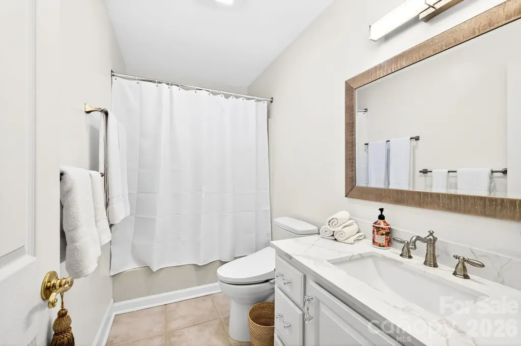 153 Skyview Circle Asheville NC 28804