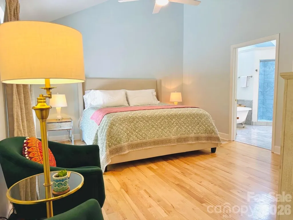 153 Skyview Circle Asheville NC 28804