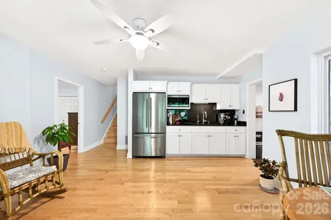 153 Skyview Circle Asheville NC 28804