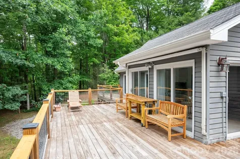 153 Skyview Circle Asheville NC 28804