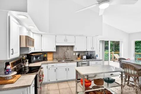 153 Skyview Circle Asheville NC 28804