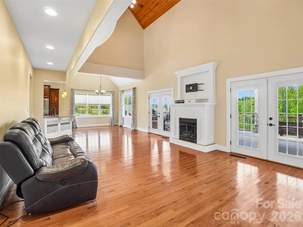 65 Horizon Way Alexander NC 28701