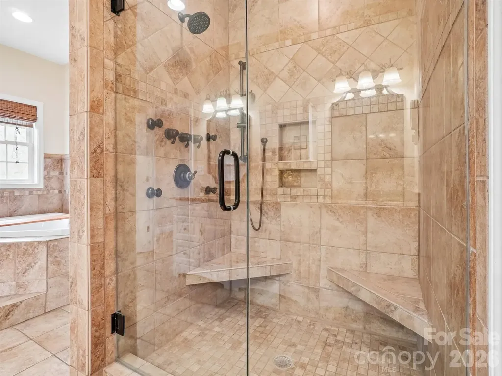 65 Horizon Way Alexander NC 28701