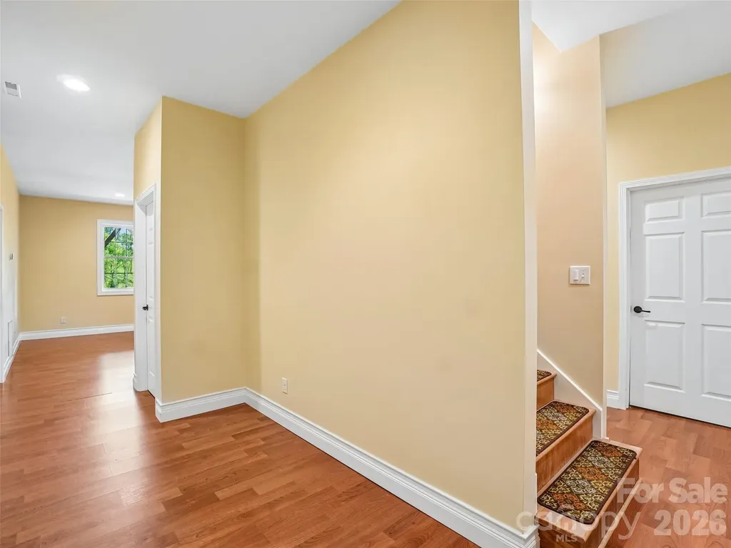 65 Horizon Way Alexander NC 28701