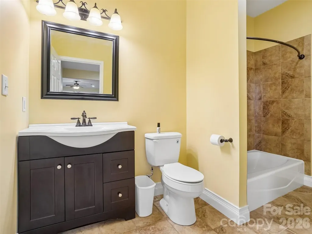 65 Horizon Way Alexander NC 28701