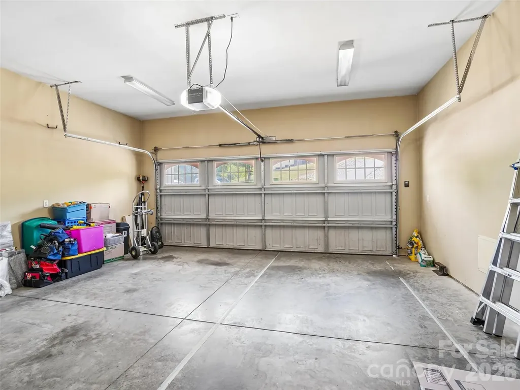 65 Horizon Way Alexander NC 28701