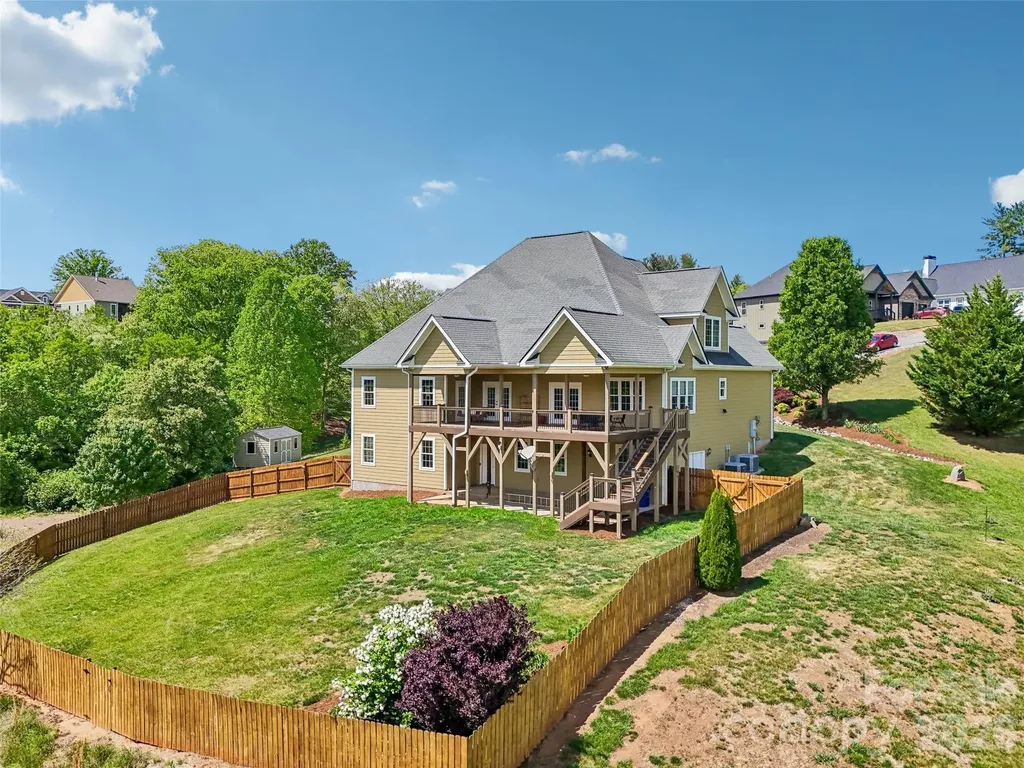 65 Horizon Way Alexander NC 28701