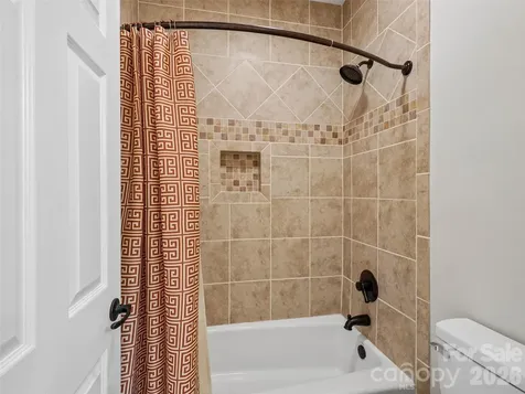 65 Horizon Way Alexander NC 28701