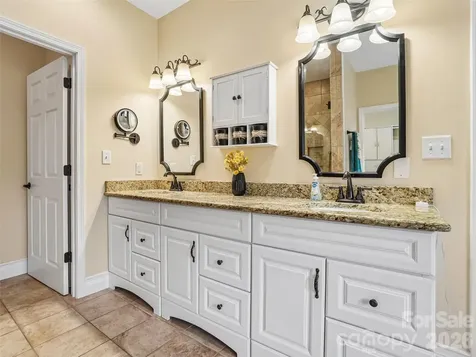 65 Horizon Way Alexander NC 28701