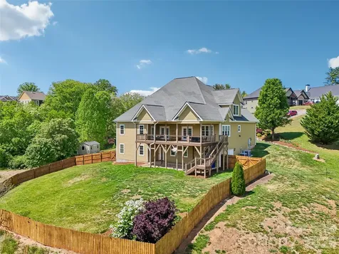65 Horizon Way Alexander NC 28701
