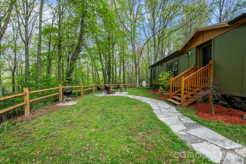 1426 Rainbow Trail Boone NC 28607