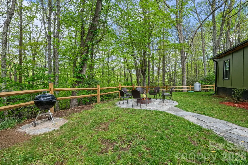 1426 Rainbow Trail Boone NC 28607
