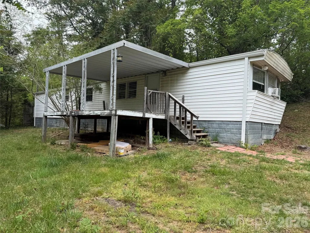 45 Overbrook Drive Saluda NC 28773