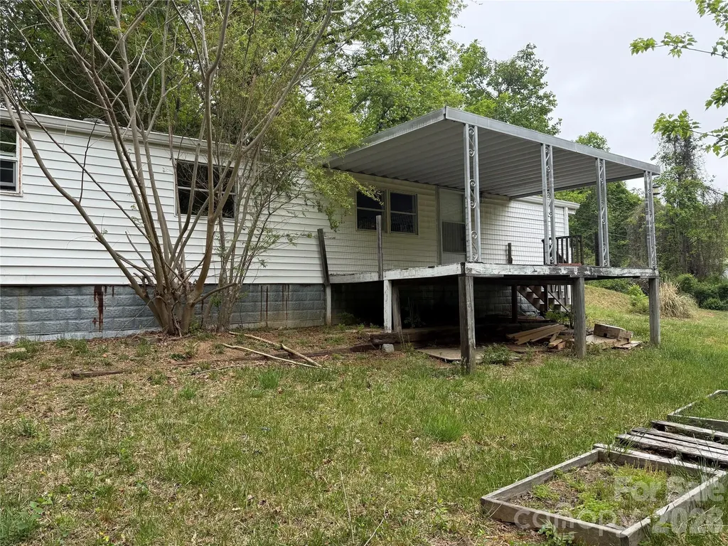 45 Overbrook Drive Saluda NC 28773