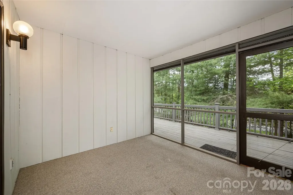 434 Crowfields Drive Asheville NC 28803