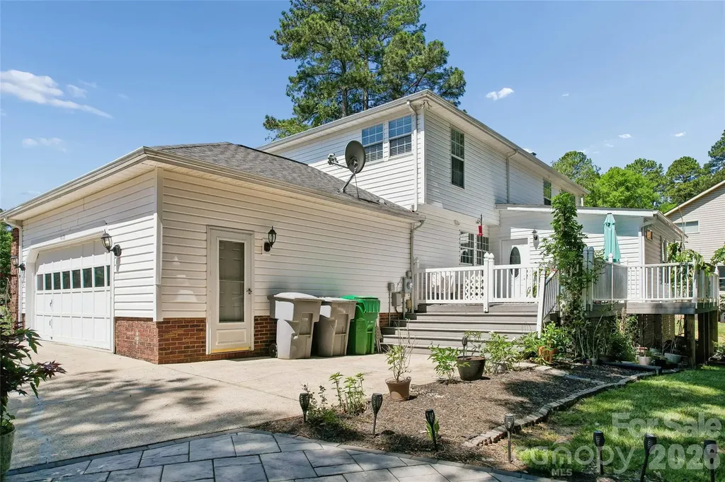 4113 Hallam Court Charlotte NC 28269