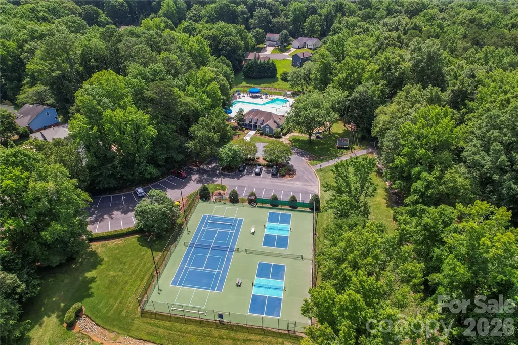 4113 Hallam Court Charlotte NC 28269
