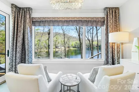 95 Cardinal Trace Lake Toxaway NC 28747