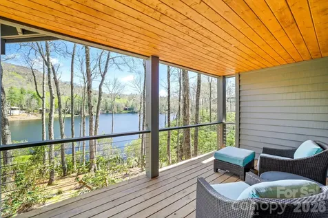 95 Cardinal Trace Lake Toxaway NC 28747