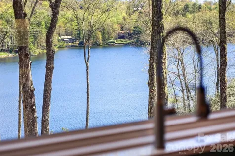 95 Cardinal Trace Lake Toxaway NC 28747