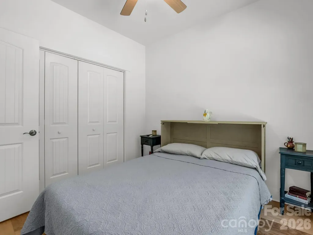 565 Pinewood Knoll Drive Hendersonville NC 28739