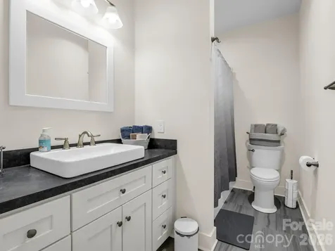565 Pinewood Knoll Drive Hendersonville NC 28739