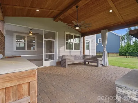 2016 Linn Cove Waxhaw NC 28173
