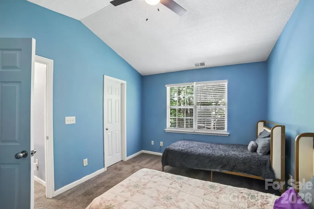 5427 Kimmerly Woods Drive Charlotte NC 28215