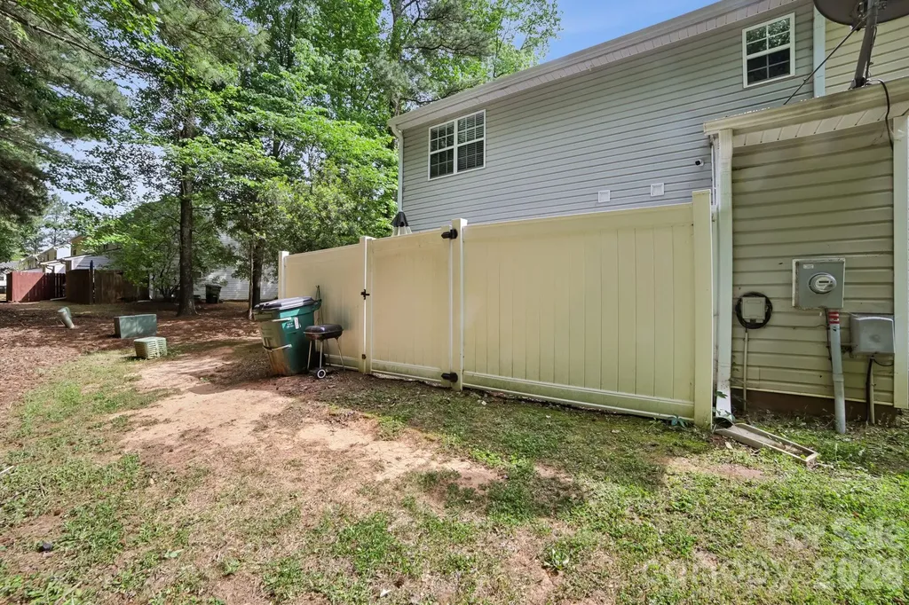 5427 Kimmerly Woods Drive Charlotte NC 28215