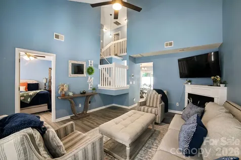 5427 Kimmerly Woods Drive Charlotte NC 28215