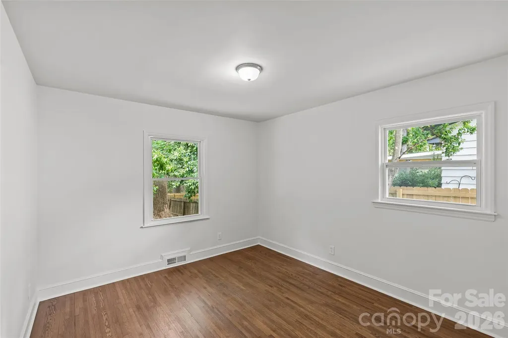 1915 Birchcrest Drive Charlotte NC 28205
