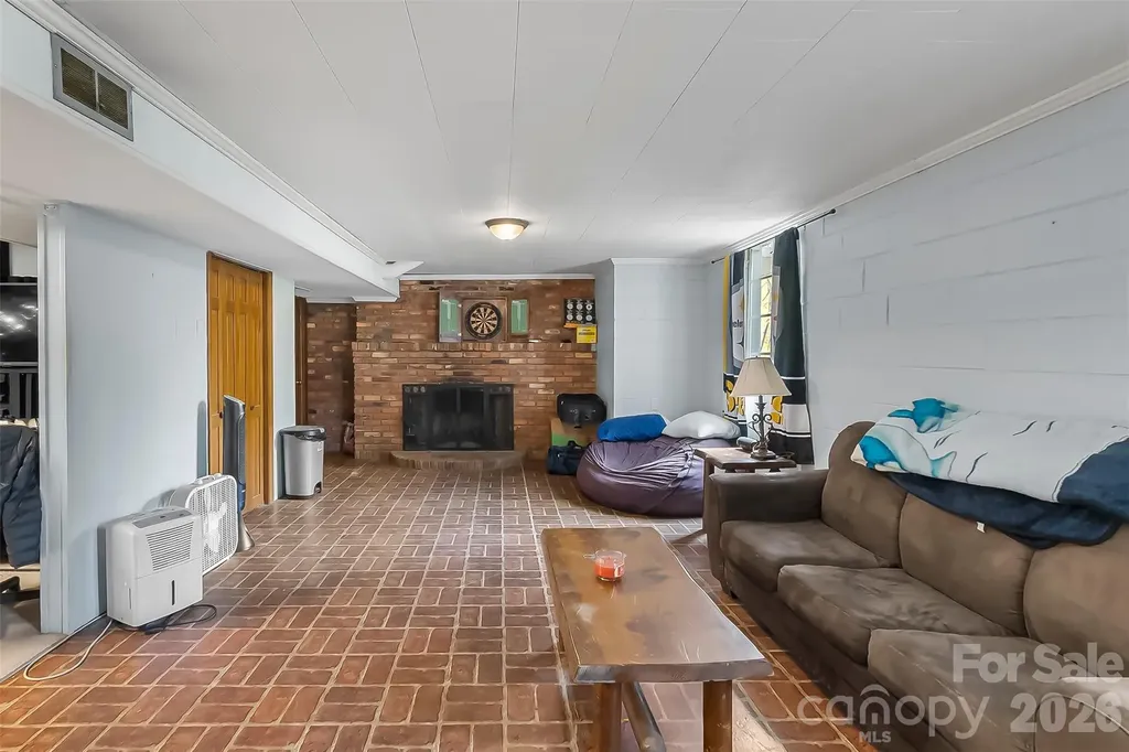 98 Limberlost Drive Hendersonville NC 28739