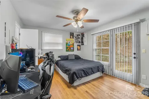 98 Limberlost Drive Hendersonville NC 28739
