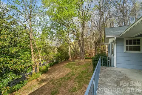 98 Limberlost Drive Hendersonville NC 28739
