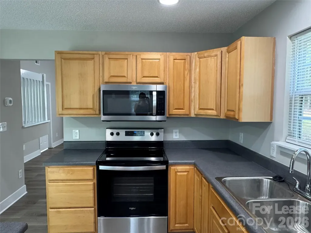 3251 Blythe Ridge Court Charlotte NC 28213