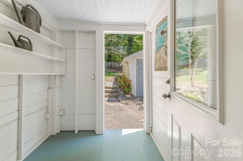 22 Westover Drive Asheville NC 28801