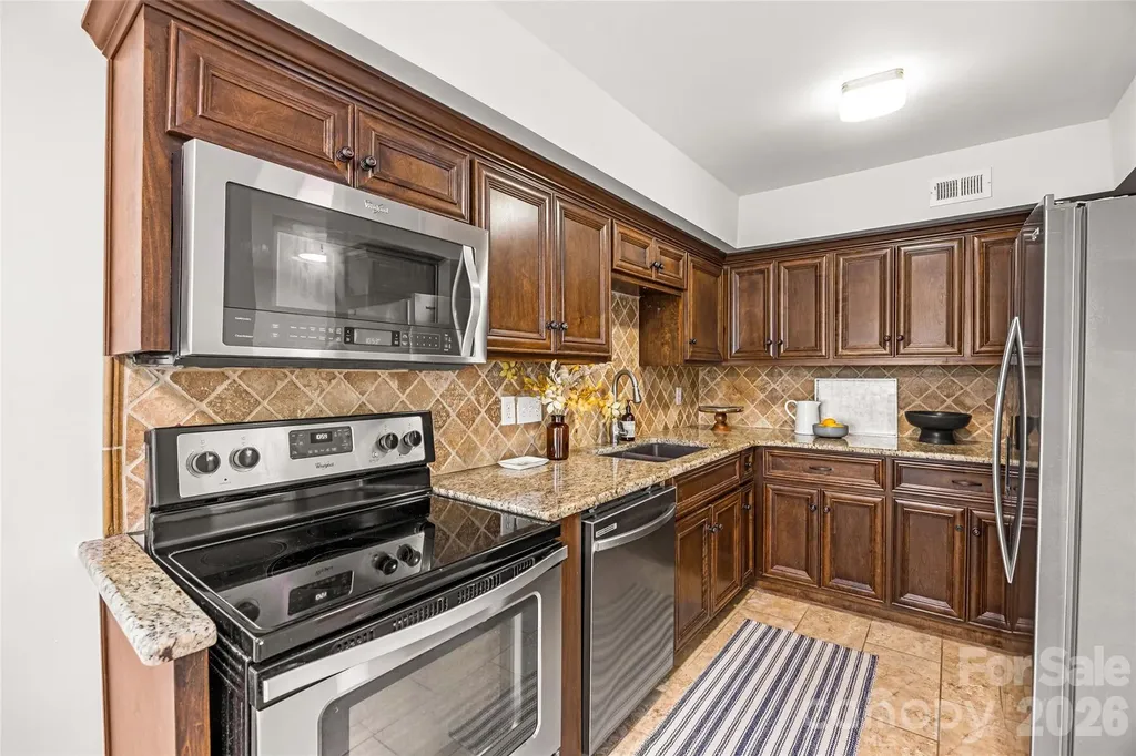 9526 Fairway Ridge Road Charlotte NC 28277