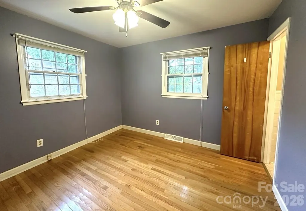 406 E L Street Newton NC 28658