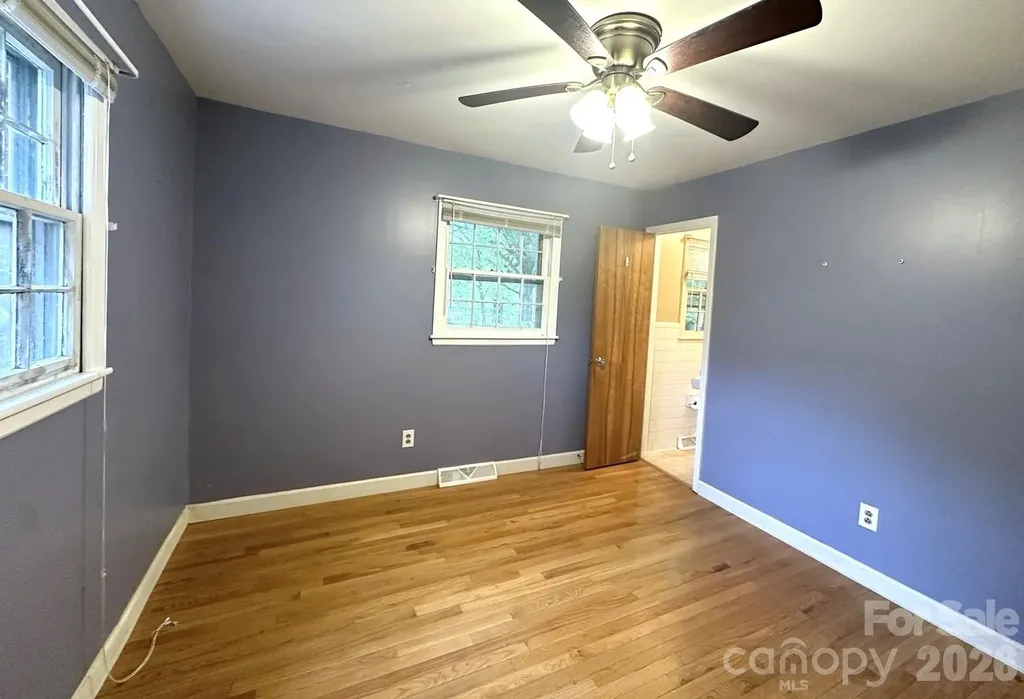 406 E L Street Newton NC 28658
