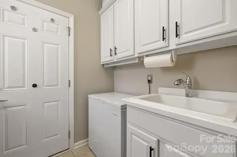 2009 Maned Goose Court Fort Mill SC 29707
